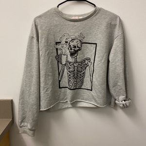 Cut-Cropped light crewneck
